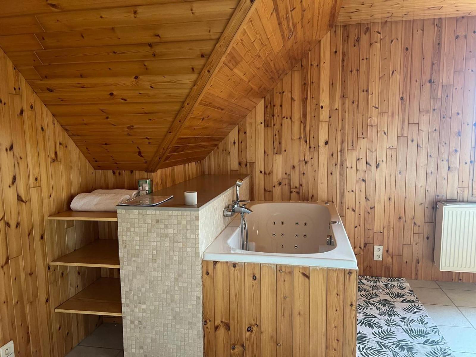 Villa Op De Hoek Rooms 알스트 외부 사진