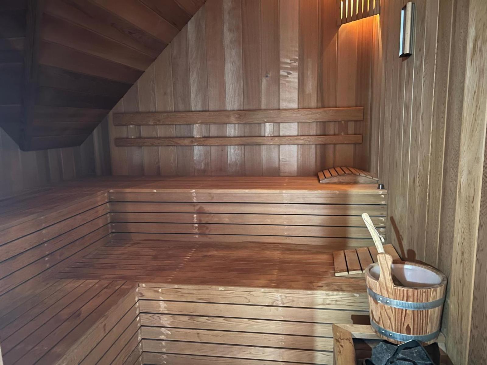 Villa Op De Hoek Rooms 알스트 외부 사진